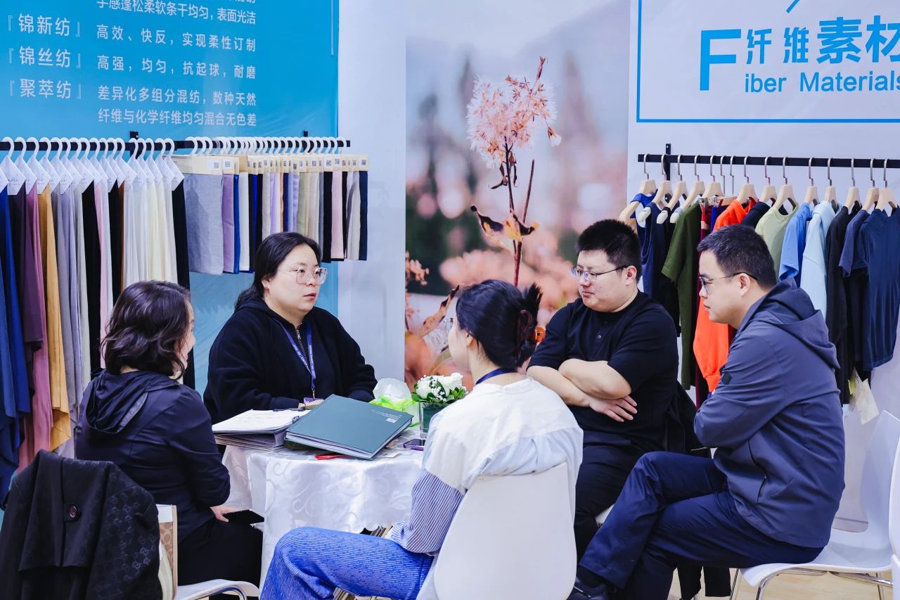 潮涌鵬城，開啟時尚 “超鏈接”丨第30屆FASHION SOURCE時尚之源深圳展、AW25深圳原創(chuàng)時裝周盛大啟幕