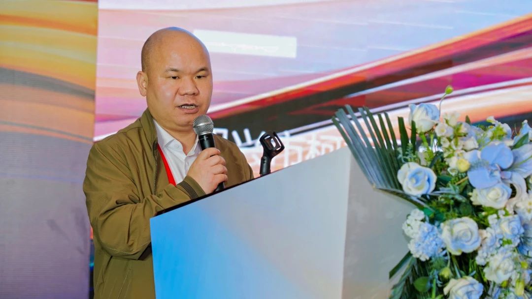 拓展國(guó)內(nèi)市場(chǎng)，深化協(xié)同共贏！?2025“絲路柯橋·布滿全球”對(duì)接會(huì)走進(jìn)長(zhǎng)沙